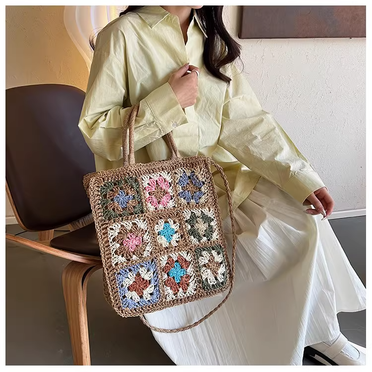カゴバッグ 花模様編み込みナチュラルショルダー
