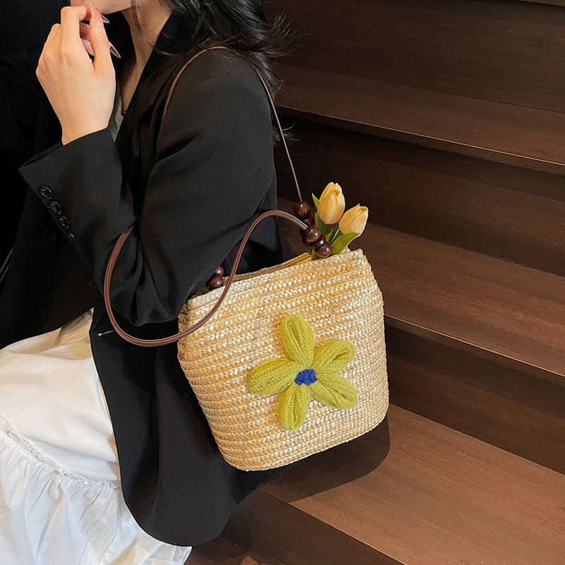 カゴバッグ 花飾りチューリップかごショルダーバッグ