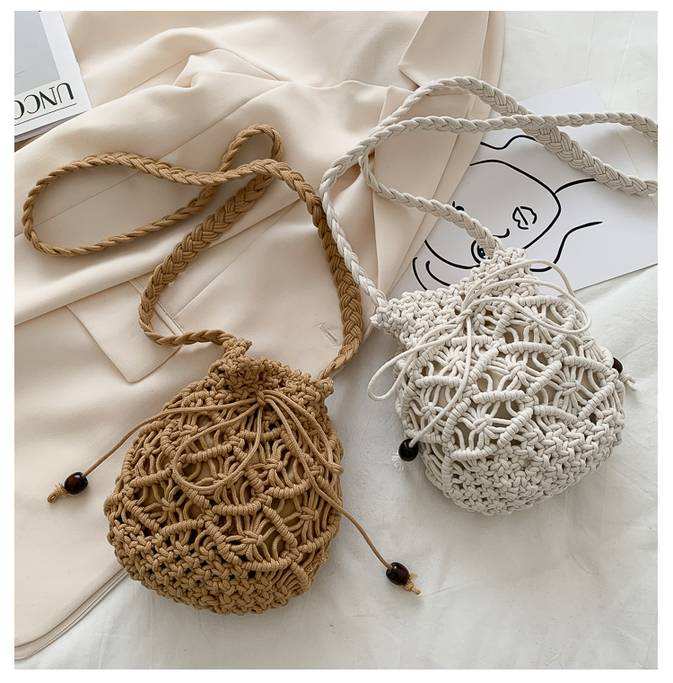 カゴバッグ 手編み風マクラメ模様の巾着型ショルダーバッグ