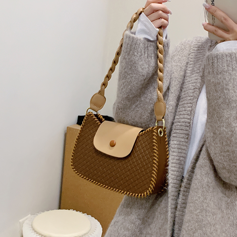 カゴバッグ 編み込みハンドル付き二重使いカゴバッグ