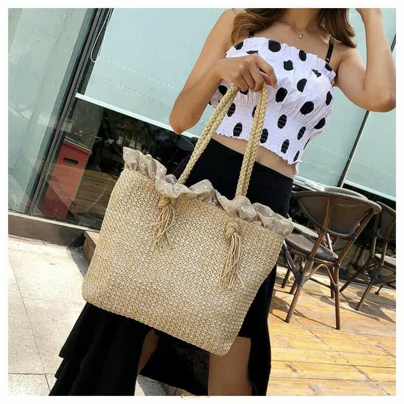 カゴバッグ フリル巾着付き編み込みトート型カゴバッグ