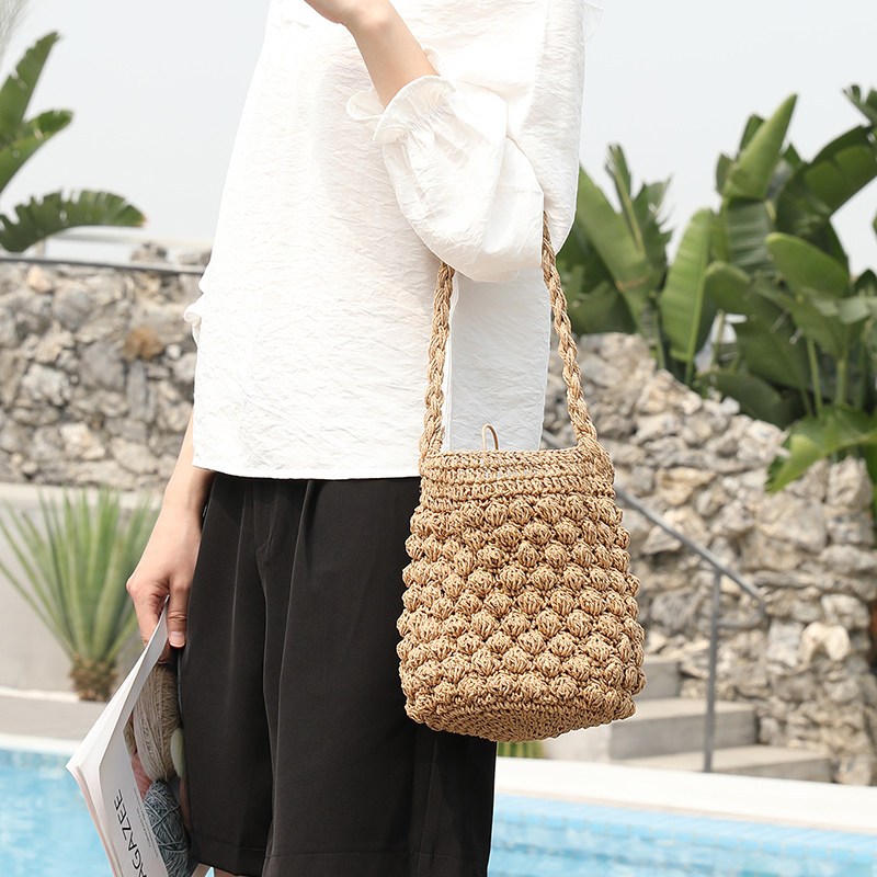 カゴバッグ 立体編み込みコロンとしたハンドバッグ型カゴバッグ