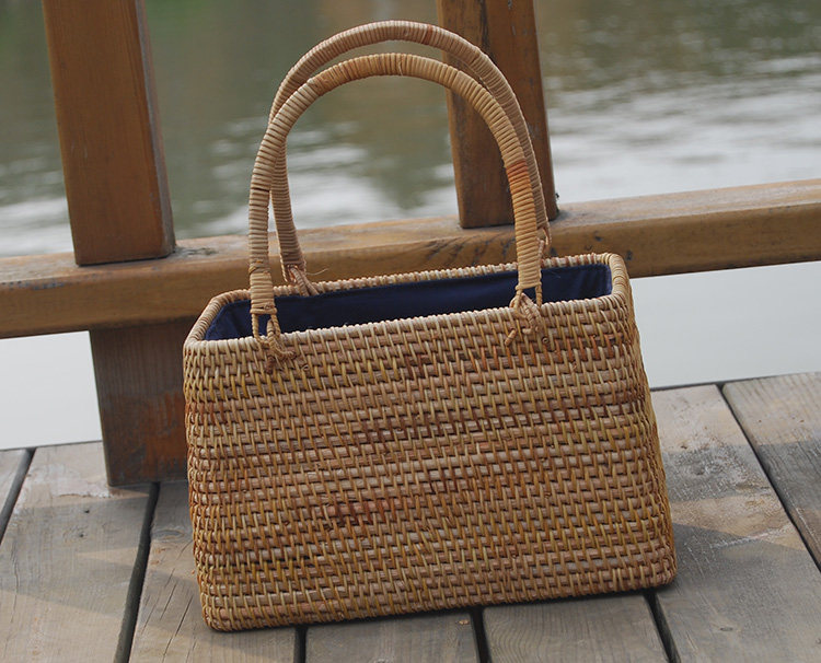 カゴバッグ 巾着付き手編みラタンハンドバッグ型カゴバッグ