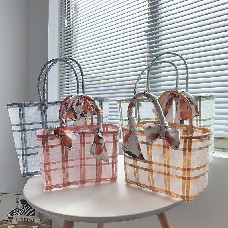 カゴバッグ チェック柄透かし編みスカーフ付きトート型かごバッグ