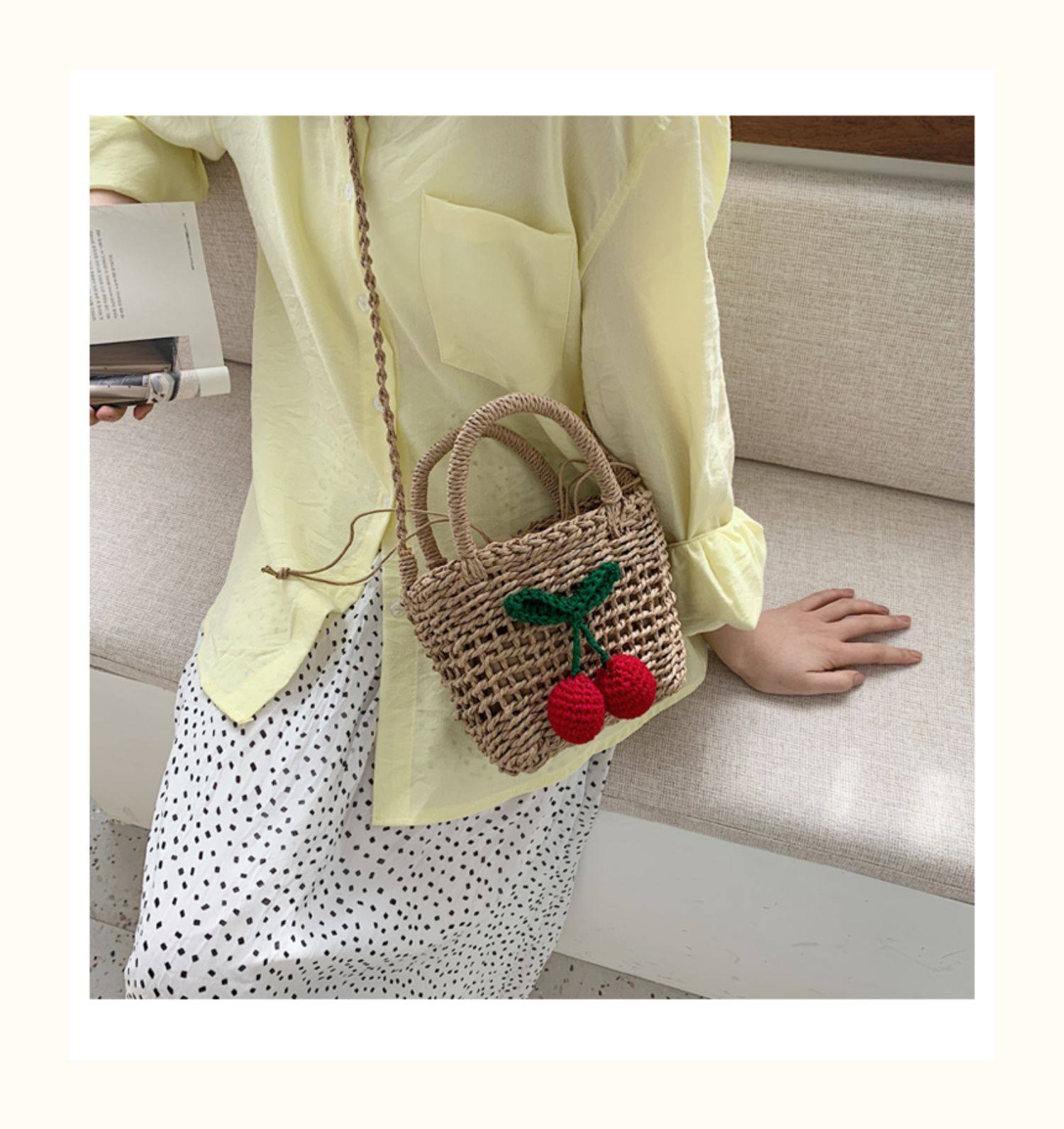 カゴバッグ さくらんぼ刺繍付き手編みカゴバッグ