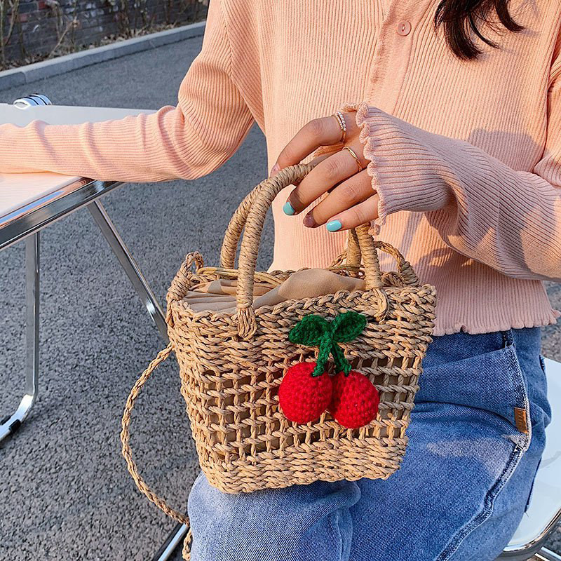 花柄刺繍リボン付き巾着型カゴバッグ