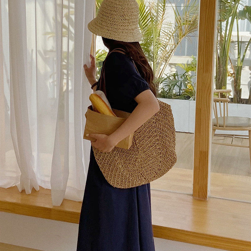 カゴバッグ 手編み風レザー持ち手の丸型カゴバッグ