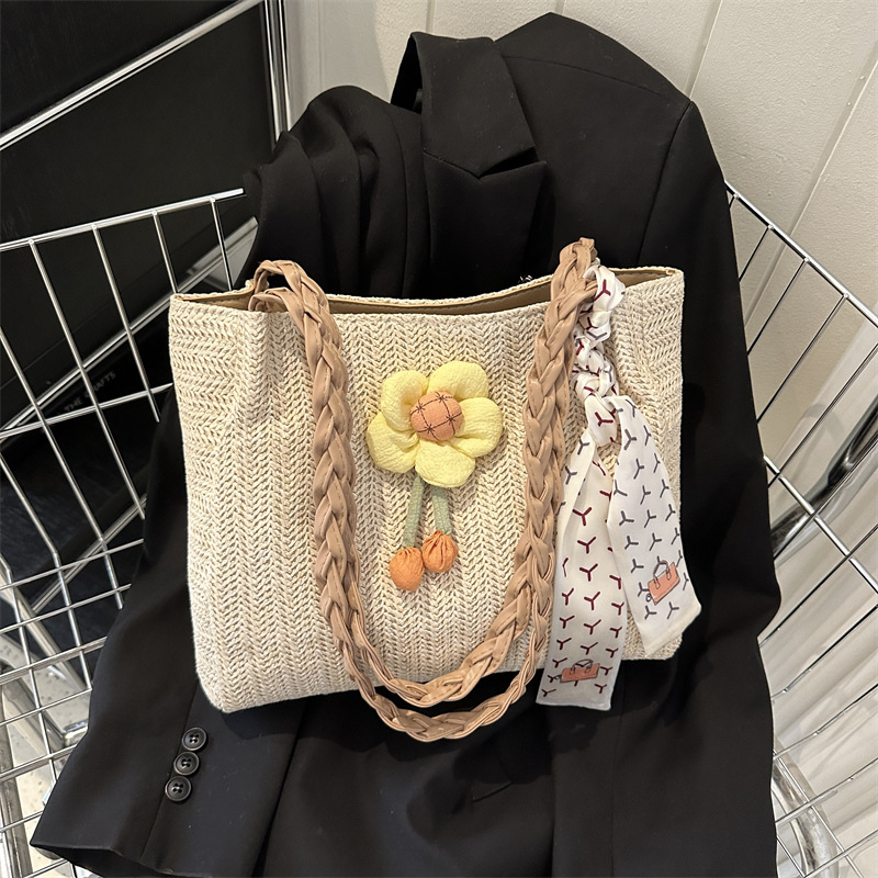 カゴバッグ 花ひらく麦わらトートバッグ