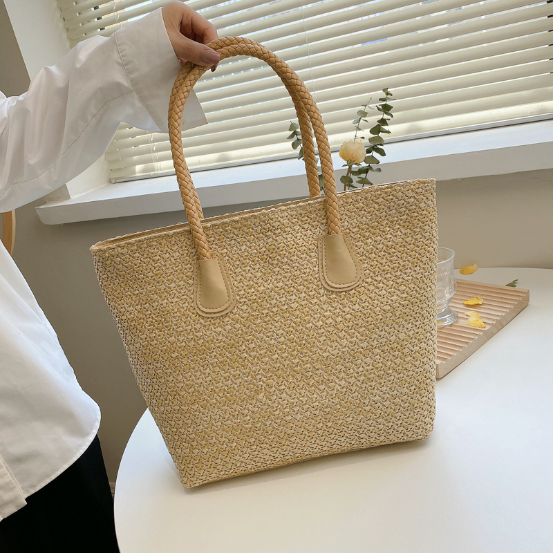 カゴバッグ 編み込み持ち手の上品な大容量かごトート
