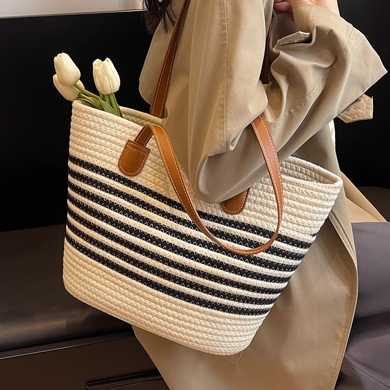 カゴバッグ 夏の定番 ストライプカゴトート