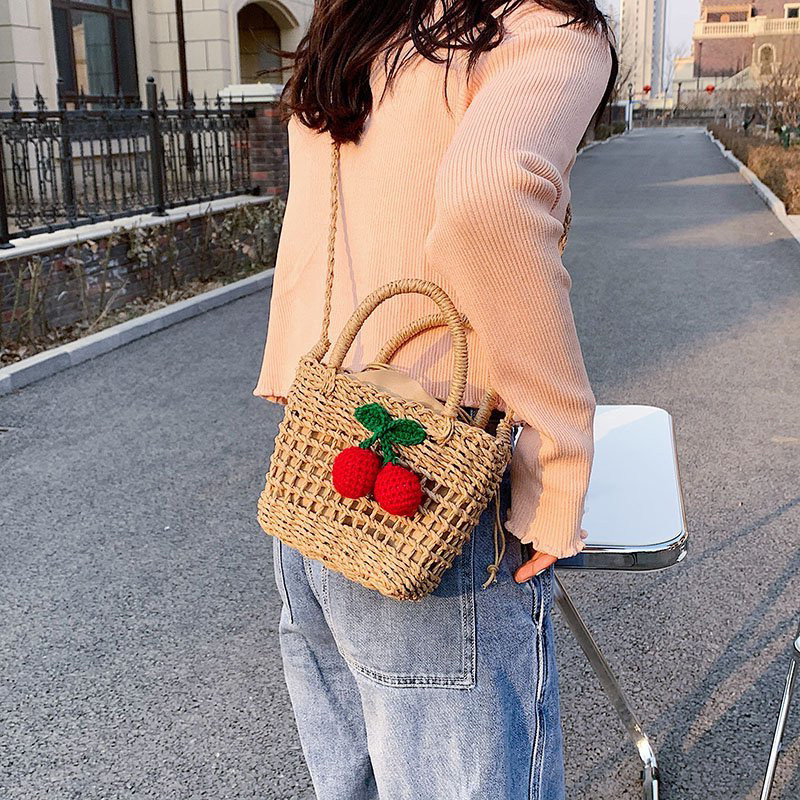 花柄刺繍リボン付き巾着型カゴバッグ