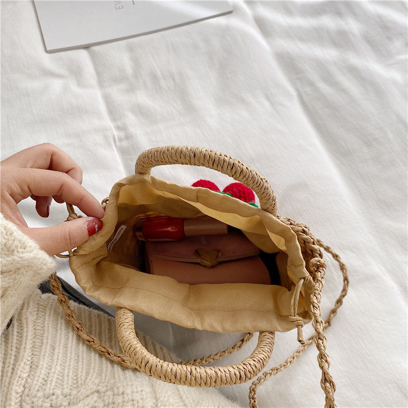 カゴバッグ さくらんぼ刺繍付き手編みカゴバッグ