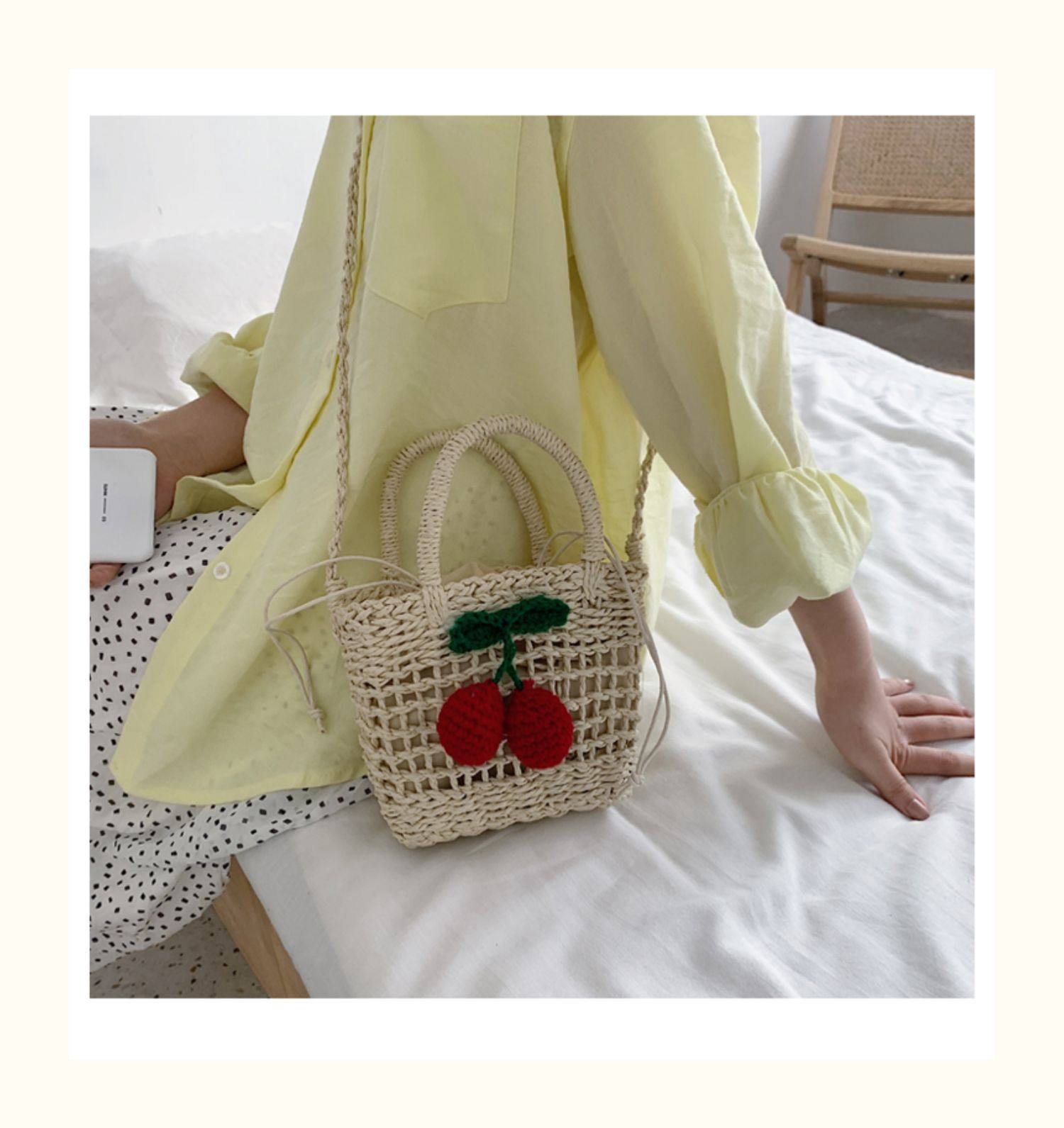 カゴバッグ さくらんぼ刺繍付き手編みカゴバッグ