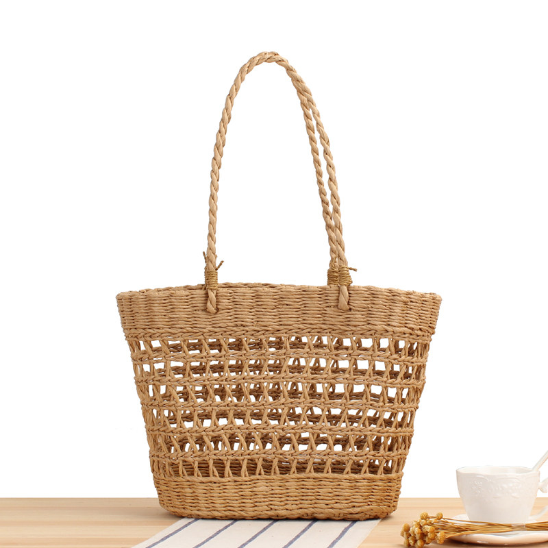 透かし編み縄取っ手のナチュラルカゴバッグ
