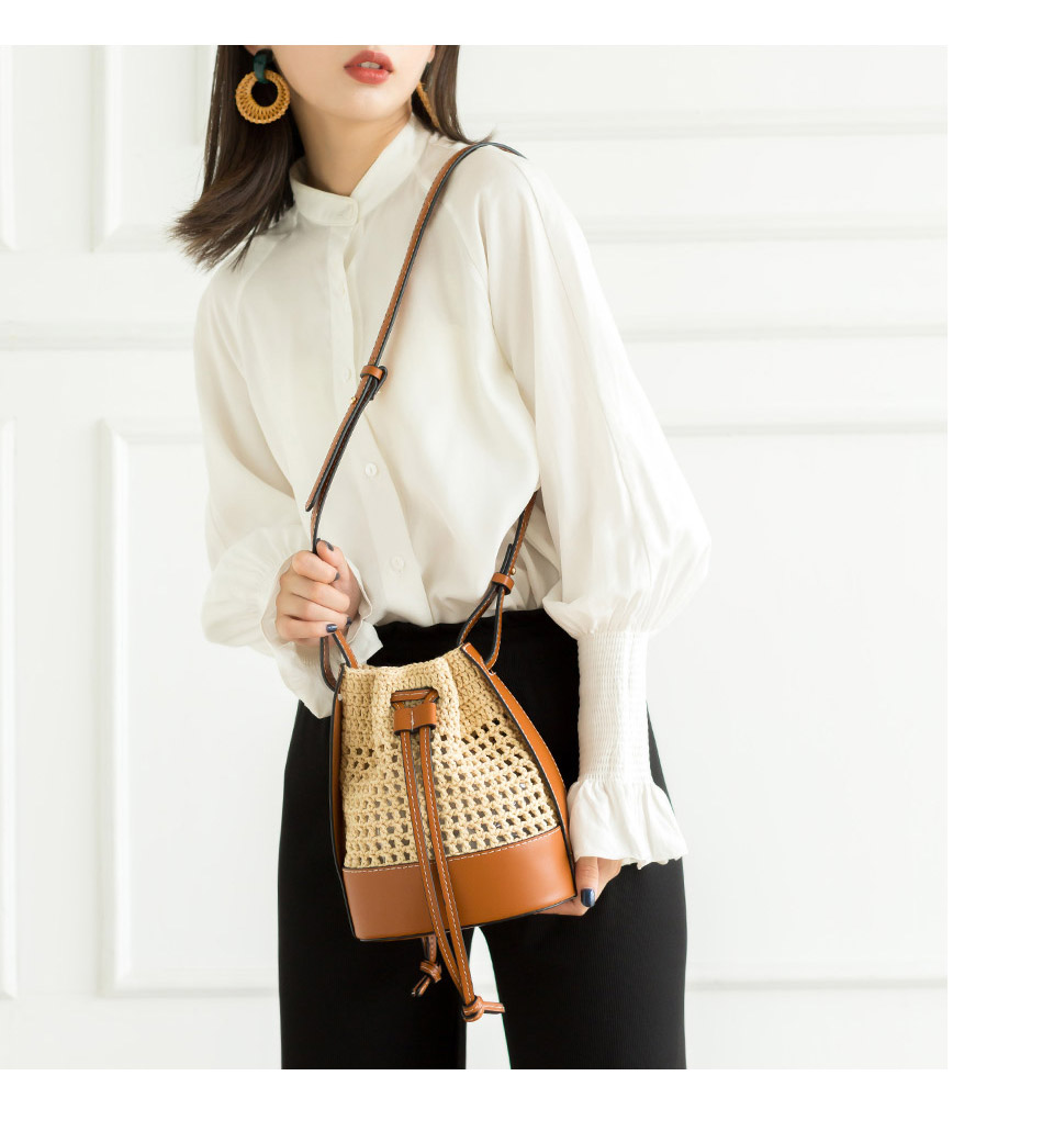 カゴバッグ 手編み風籐編み巾着型ハンドバッグ