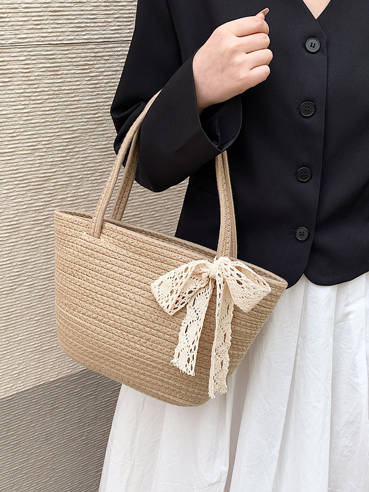 カゴバッグ レース編みリボン付き天然素材のカゴバッグハンドバッグ