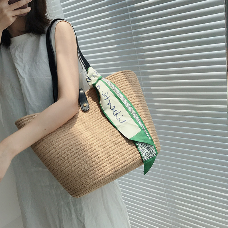 カゴバッグ スカーフ付き大容量編み込みトート