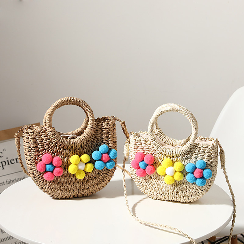 カゴバッグ 立体お花ぼんぼん飾り付き丸型持ち手カゴバッグ