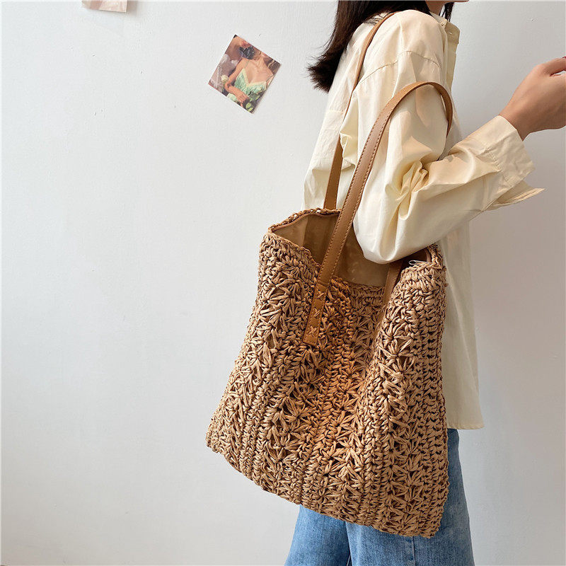 カゴバッグ 手編み風透かし編みの軽量トート型かごバッグ