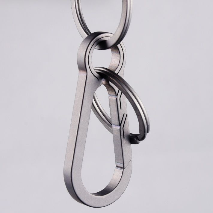 キーリング チタン合金フック型シルバーキーホルダー