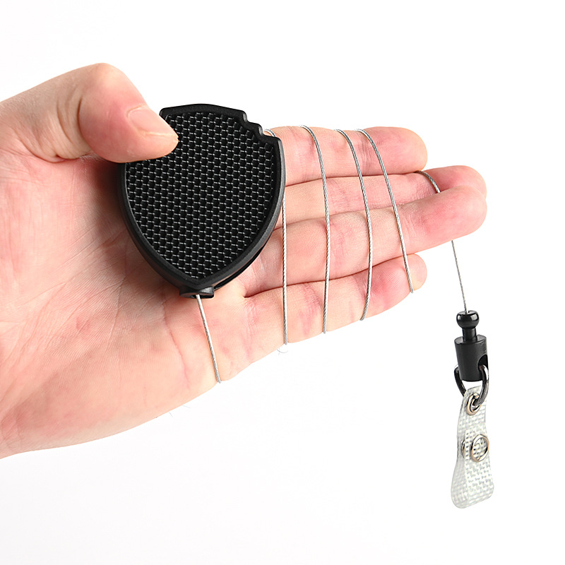 キーリング シンプル盾型リール式伸縮コード付きキーリング