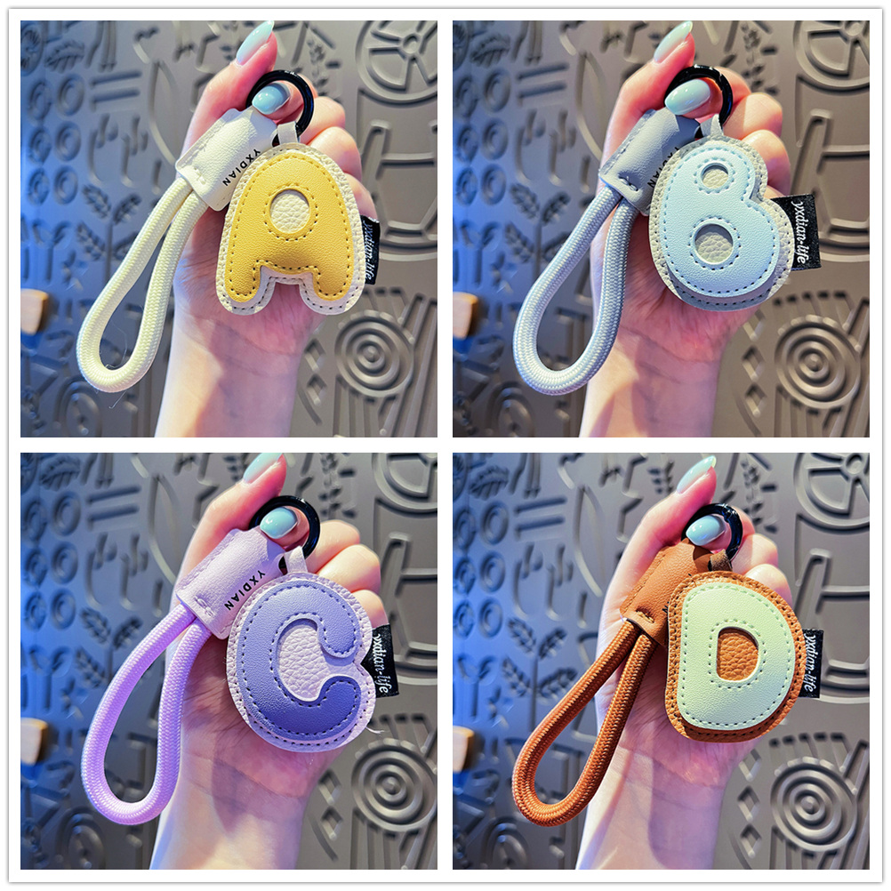 文字デザイン レザー調 キーリング バッグチャーム