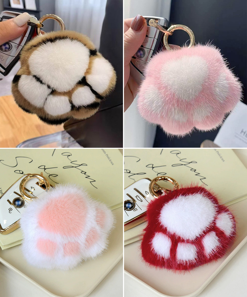 キーリング 猫の肉球もこもこファーキーホルダー