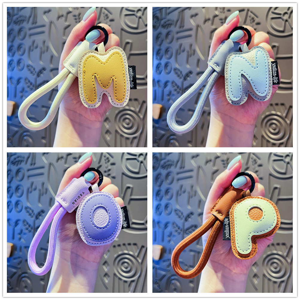 文字デザイン レザー調 キーリング バッグチャーム