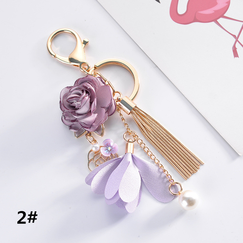 薔薇の花タッセル付きキーリング