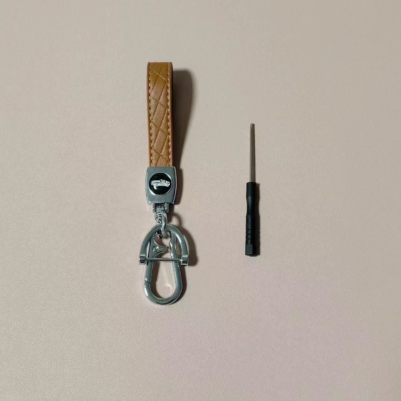 キーリング 本革編み込みステッチ付きナスカン金具レザーキーリング