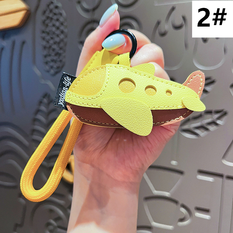 可愛い車型レザーバッグチャーム キーリング