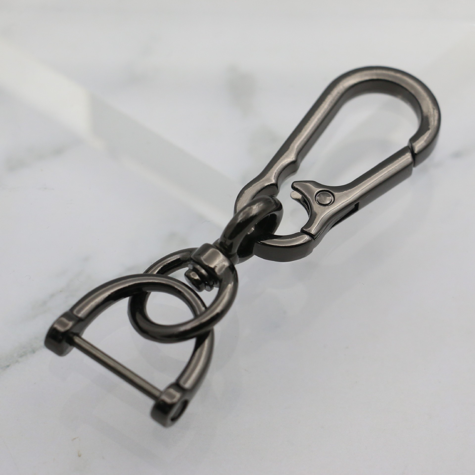 キーリングキーチェーン 金属製ナスカン付き回転金具キーチェーン