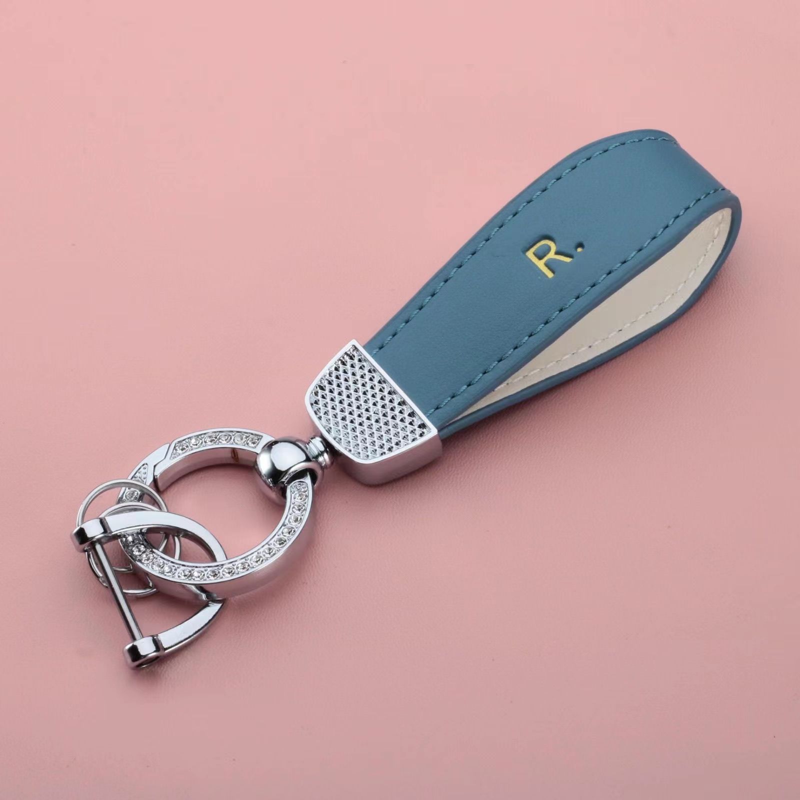 キーリング レザーイニシャル刻印入り上質レザーキーリング