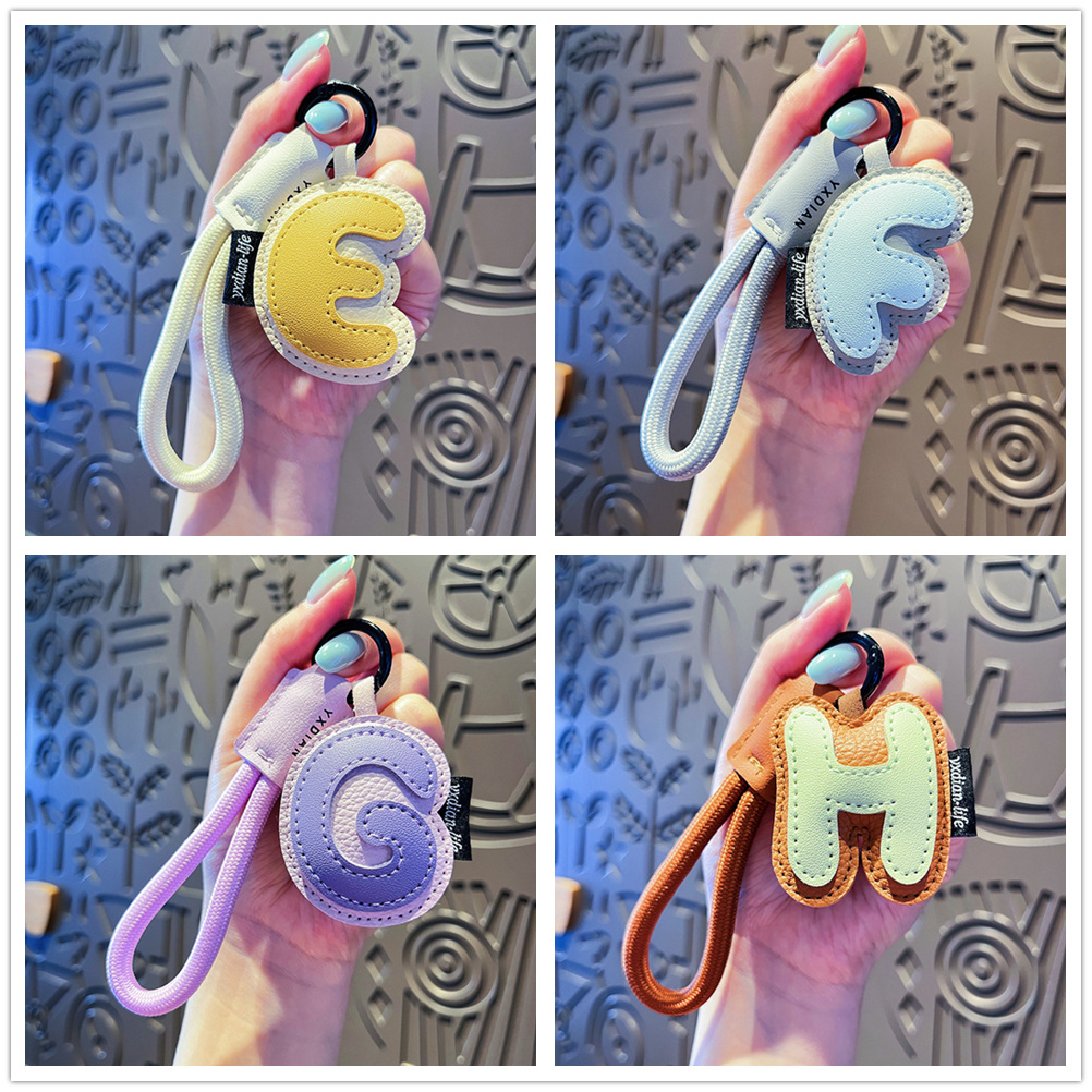 文字デザイン レザー調 キーリング バッグチャーム