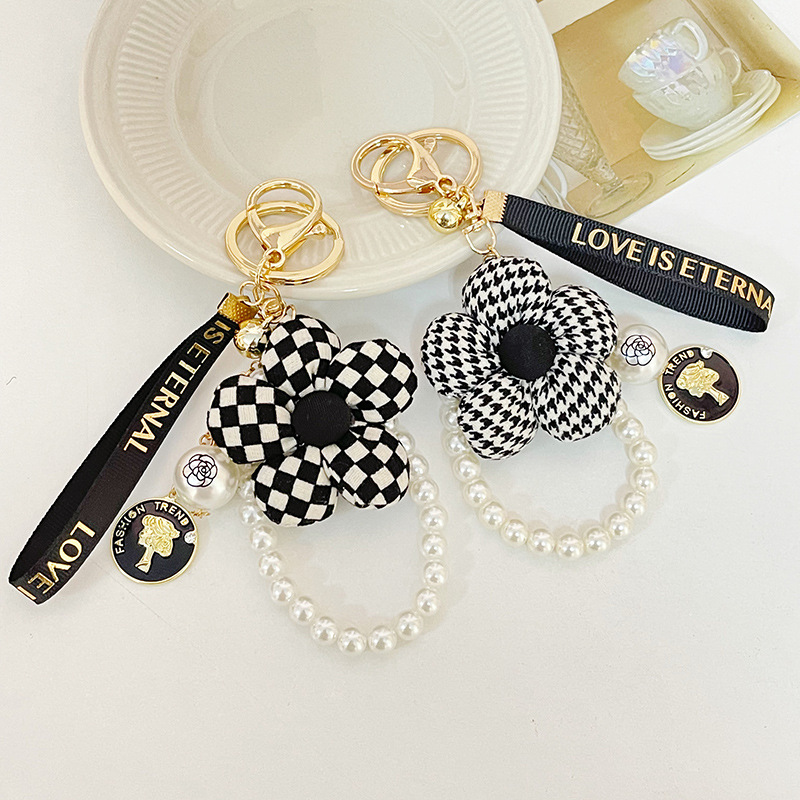 チェック柄フラワー パール付きキーリング バッグ飾り