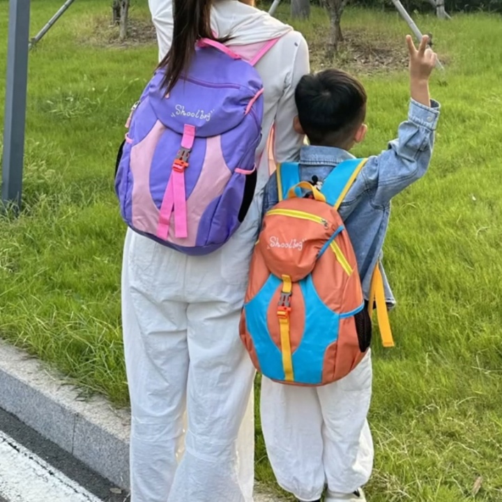 軽量アウトドア風キッズリュック