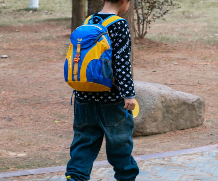 キッズリュック お子様の軽量アウトドアリュック