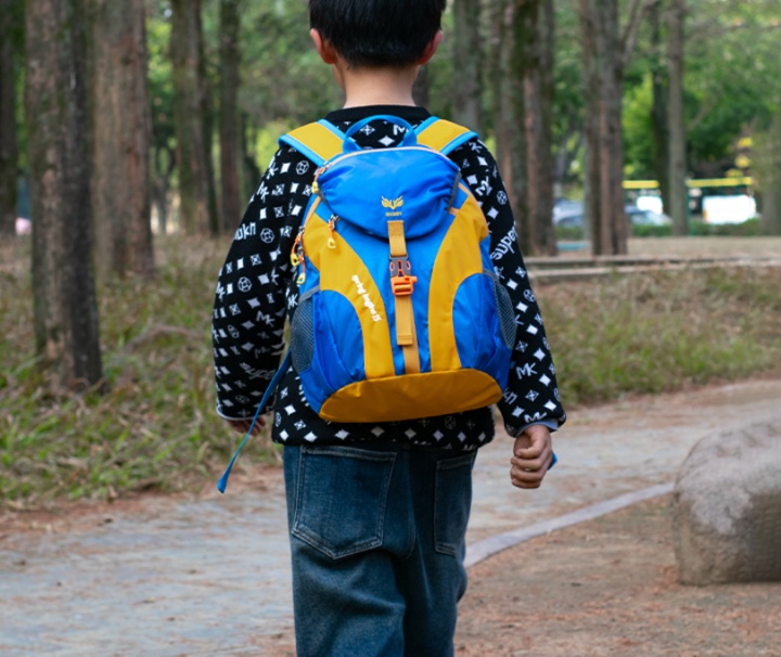 キッズリュック お子様の軽量アウトドアリュック