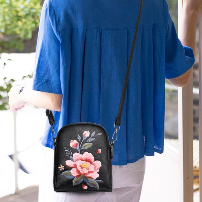 着物バッグ 華やか牡丹刺繍ミニショルダー