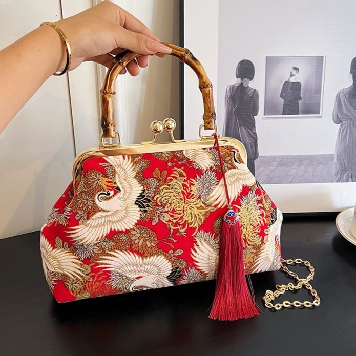 着物バッグ 鶴舞い踊る和装がま口クラッチバッグ