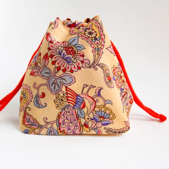 着物バッグ 和柄花柄巾着袋 信玄袋クラッチバッグ 浴衣着物用小物入れ