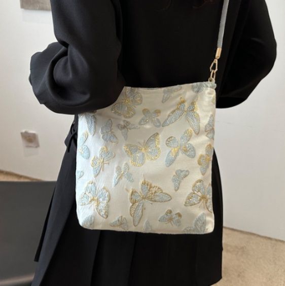 着物バッグ 蝶々刺繍和装風ショルダーバッグ
