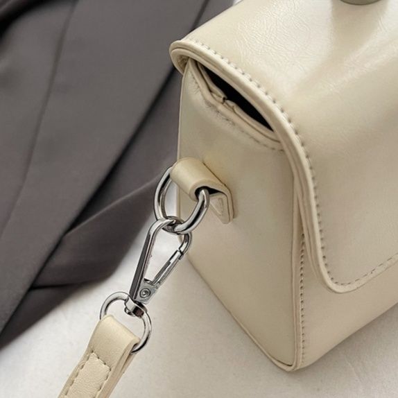 着物バッグ エナメル調艶やか金具留めハンドショルダーバッグ