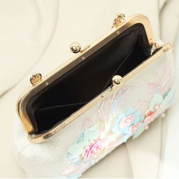 着物バッグ 花飾り刺繍がま口ショルダーバッグ