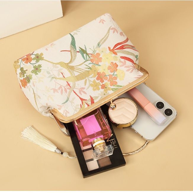 着物バッグ 花鳥刺繍がま口ショルダーバッグ