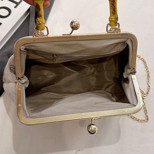 着物バッグ 鶴刺繍がま口竹ハンドル着物生地ショルダーバッグ