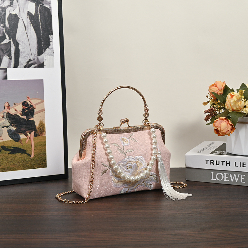 着物バッグ 花刺繍パール飾りがま口ショルダーバッグ