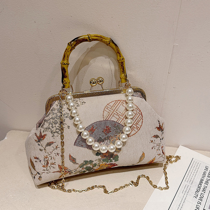 着物バッグ 鶴刺繍がま口竹ハンドル着物生地ショルダーバッグ