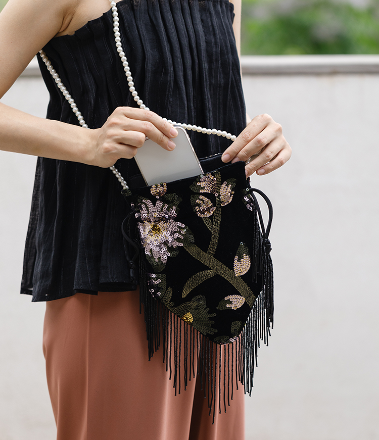 着物バッグ 花刺繍フリンジ付き巾着ショルダー