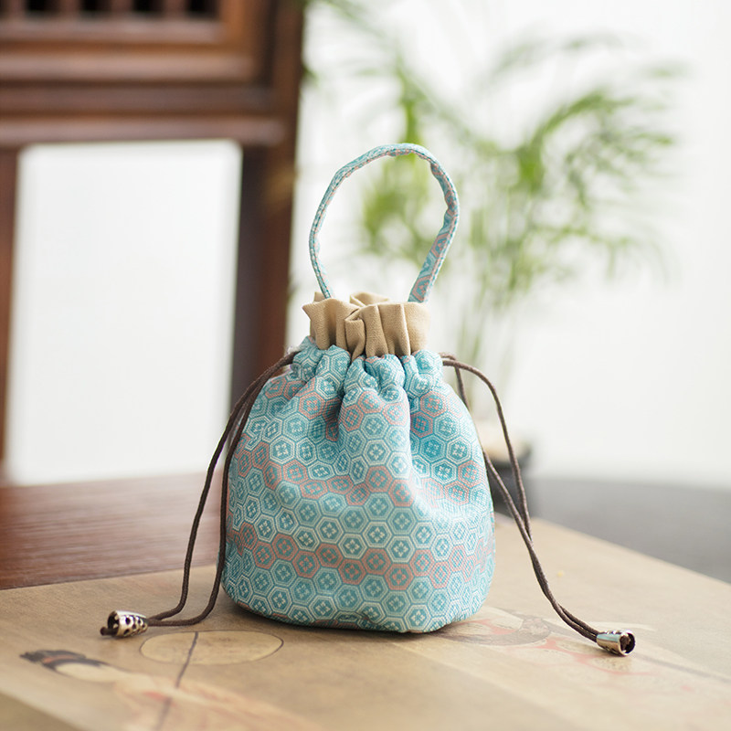 着物バッグ 亀甲文様巾着型和装クラッチバッグ